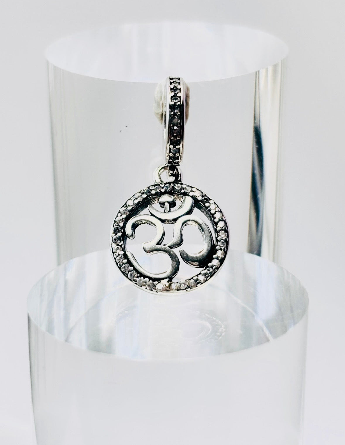 Aum Charm