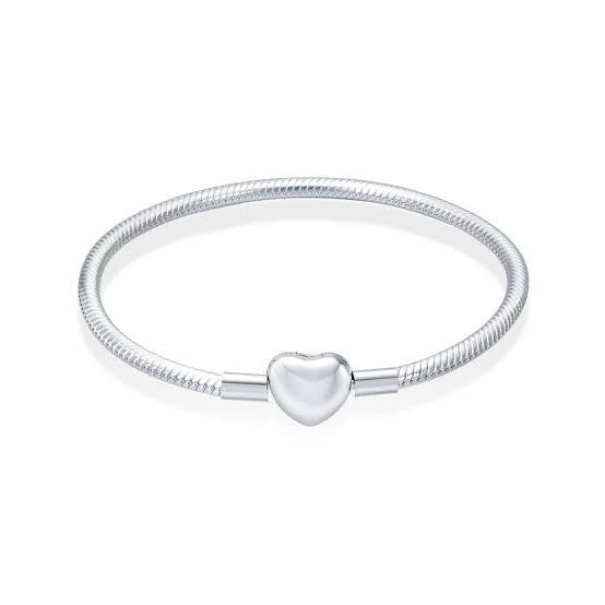 Sterling Silver Heart Clasp Charm Bracelet