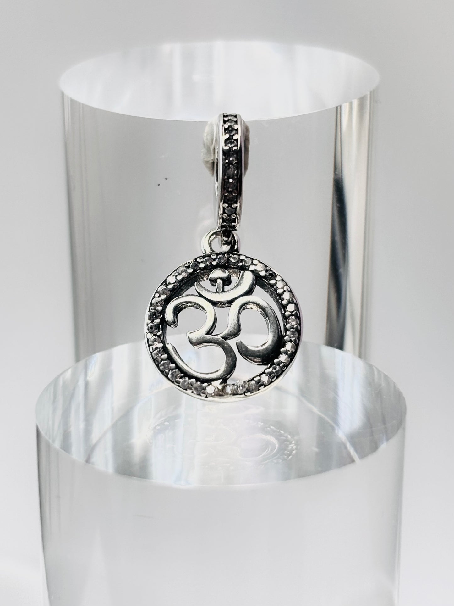 Aum Charm