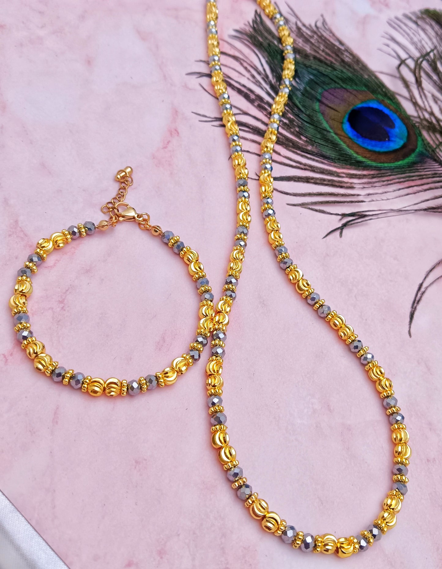 18ct Gold Plated Necklace and Bracelet Set - Black or Silver